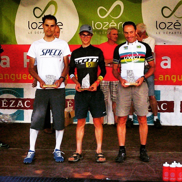 polveroni-raybaud-chavanon-podium-granite-mont-lozère