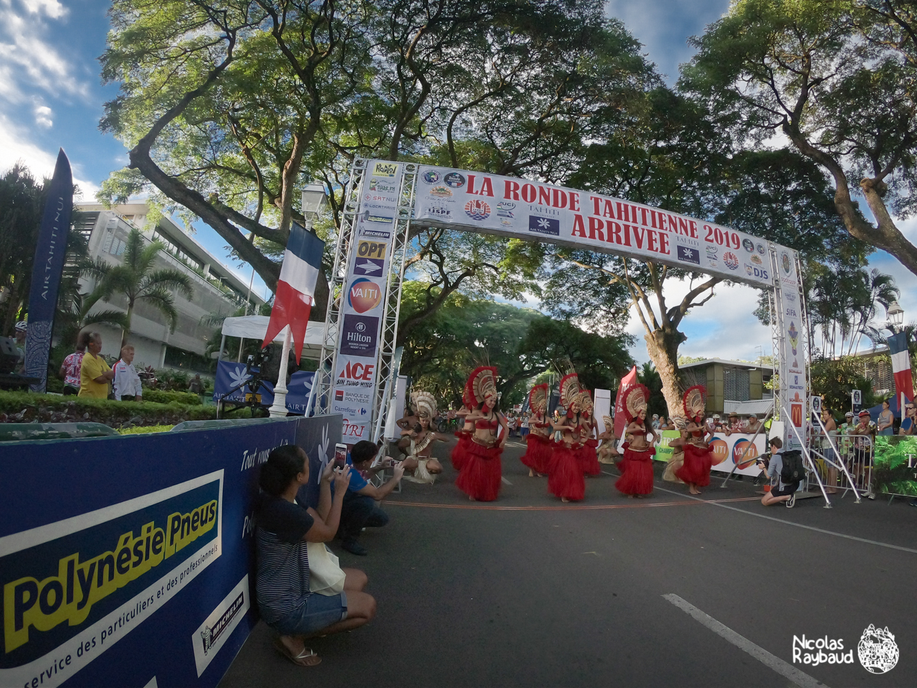 départ de la ronde tahitienne
